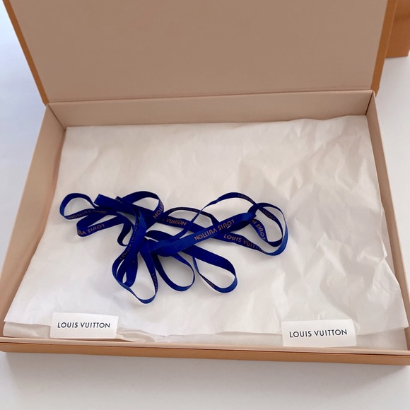 Louis Vuitton large Box - Picture 3 of 6